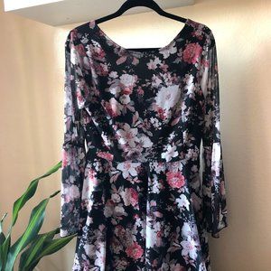 🚫 SOLD 🚫 American Rag Bell-Sleeve Fit & Flare Dress